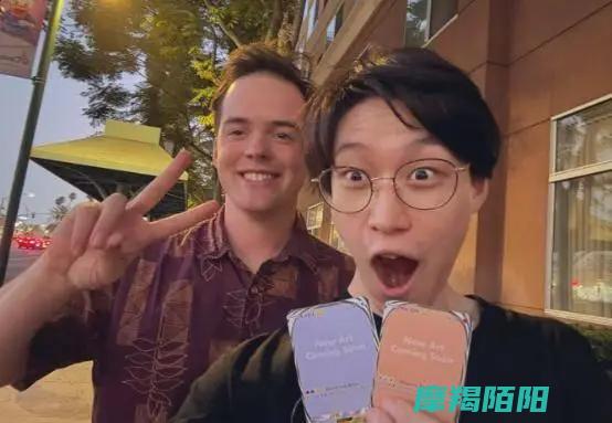 宝可梦卡牌冠军分享海外奇遇街上被陌生粉丝直接